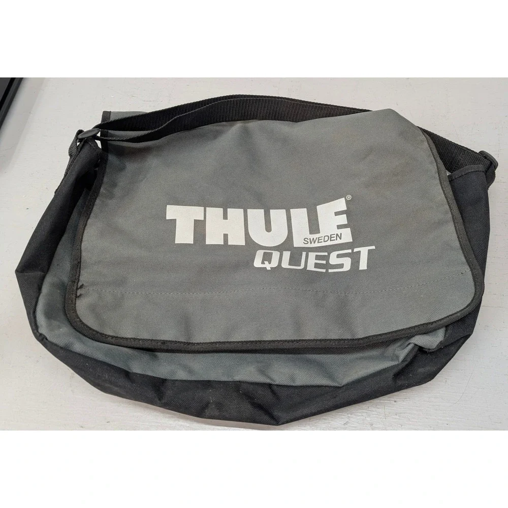 Thule Quest Travel Messenger Bag Black Grey Canvas Adjustable Strap Car Top
